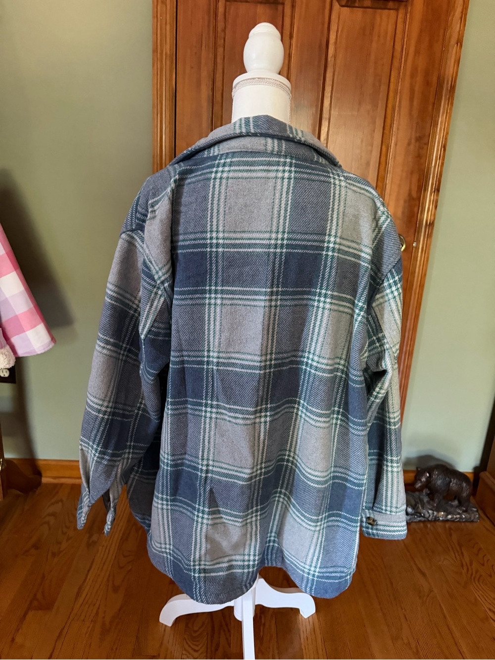 Men's Gray & Blue Plaid Lightweight Shirt Jacket